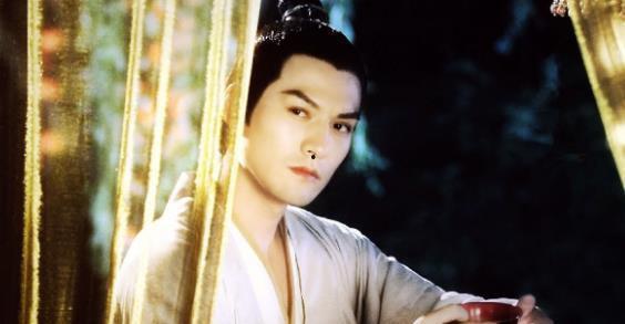 古装美男吃瓜图片高清视频,高清视频揭秘古代俊彦风采