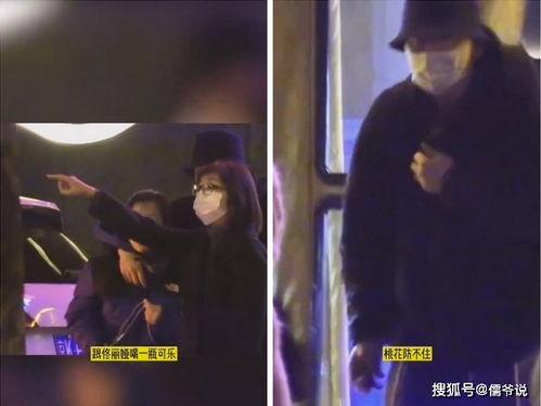 女的被偷拍吃瓜视频,女子吃瓜视频意外曝光，网友热议隐私与道德边界