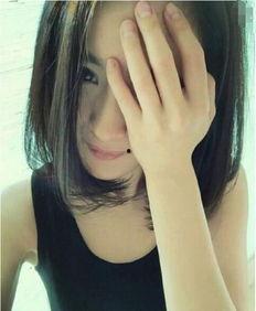 吃瓜双手托脸视频